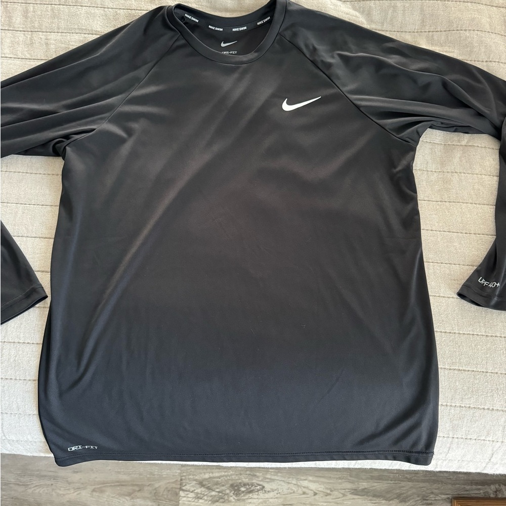 Men’s long sleeve Nike Shirt
